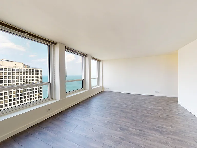 Dining/Living room