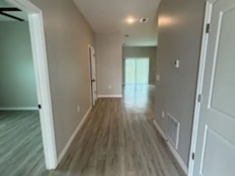 2309 NE 15th Ln — Photo 2
