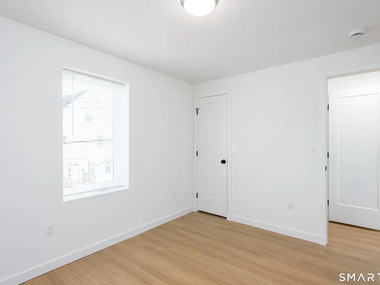 28 Townsend St — Photo 30