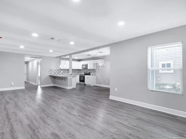 1938 W Ashby Pl, San Antonio, TX 78201