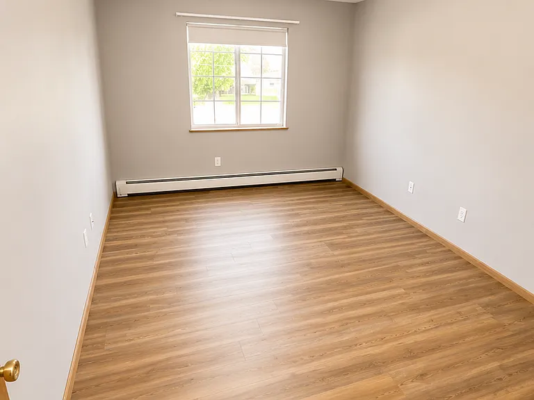 604 N Black River St — Photo 23