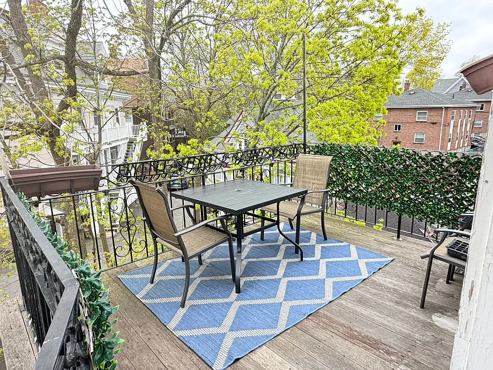 4 Sparhawk St #48