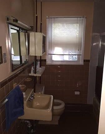 2nd image of 621 Seminole Ave