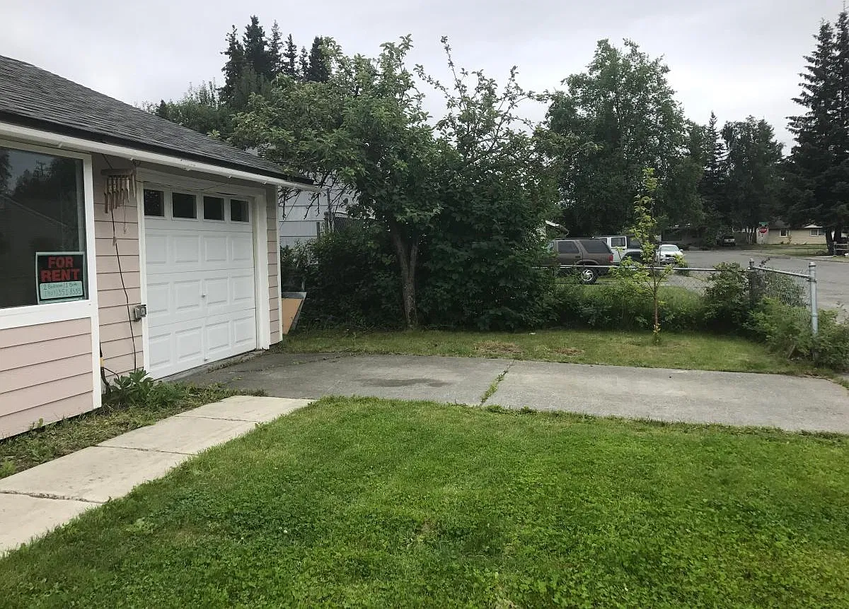 2 bed, 777 sqft, $2,250 — Photo 3