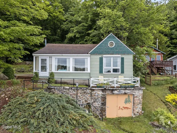 489 Hollywood Road, Old Forge, NY 13420