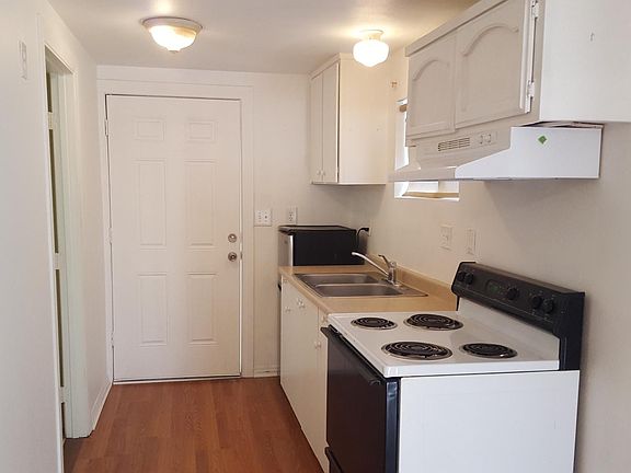 2nd image of 24417 Jefferson Ave #B