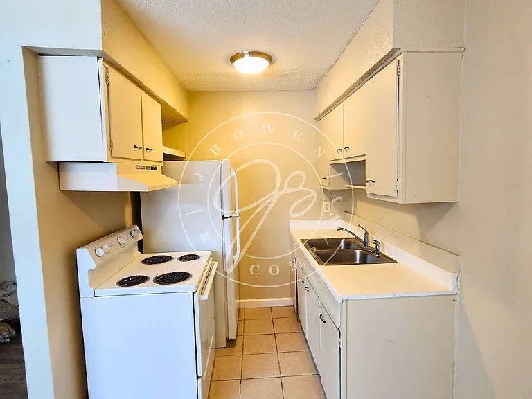 18 Reed St #2 — Photo 6