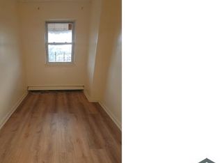 864 E 217th St Floor 2, Bronx, NY 10467