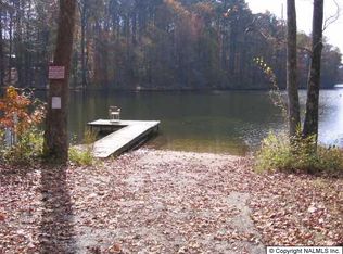 5 Holiday Shores Cut Off Rd, Scottsboro, AL 35769