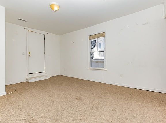 5th image of 420C Central Ave Unit 3