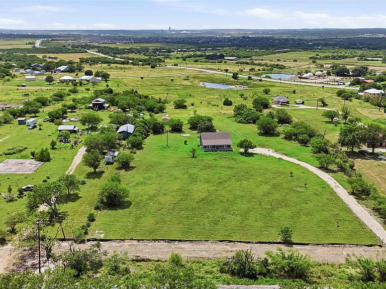 2500 Center Point Rd — Photo 25