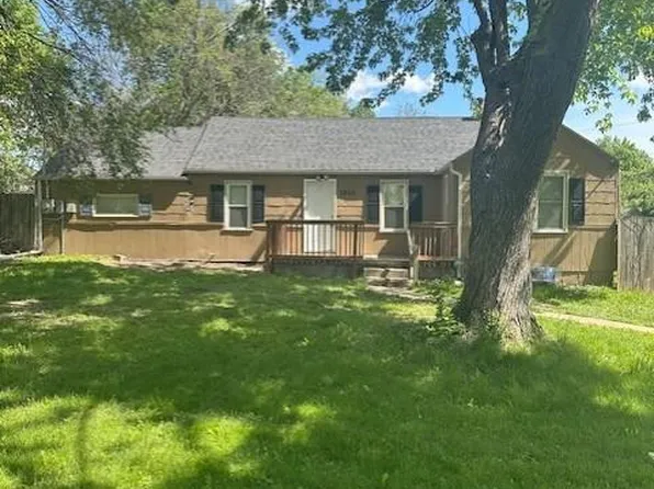 3805 Laurel Ave, Kansas City, MO 64133