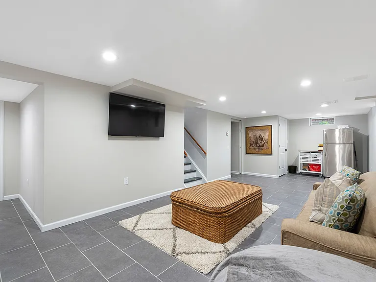 541 Wainscott Northwest Rd — Photo 14
