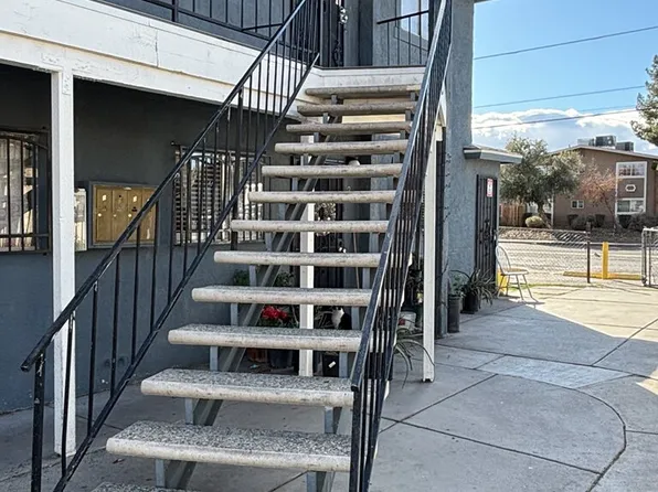 1521 Cobb Ln APT 4, Las Vegas, NV 89101