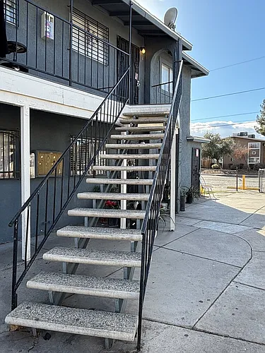 1521 Cobb Ln #4 Photo 1