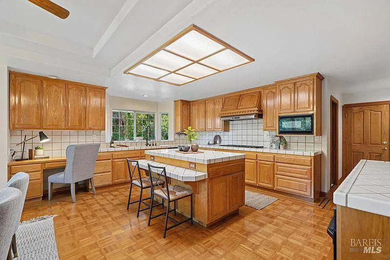822 Robinson Road - Photo 12