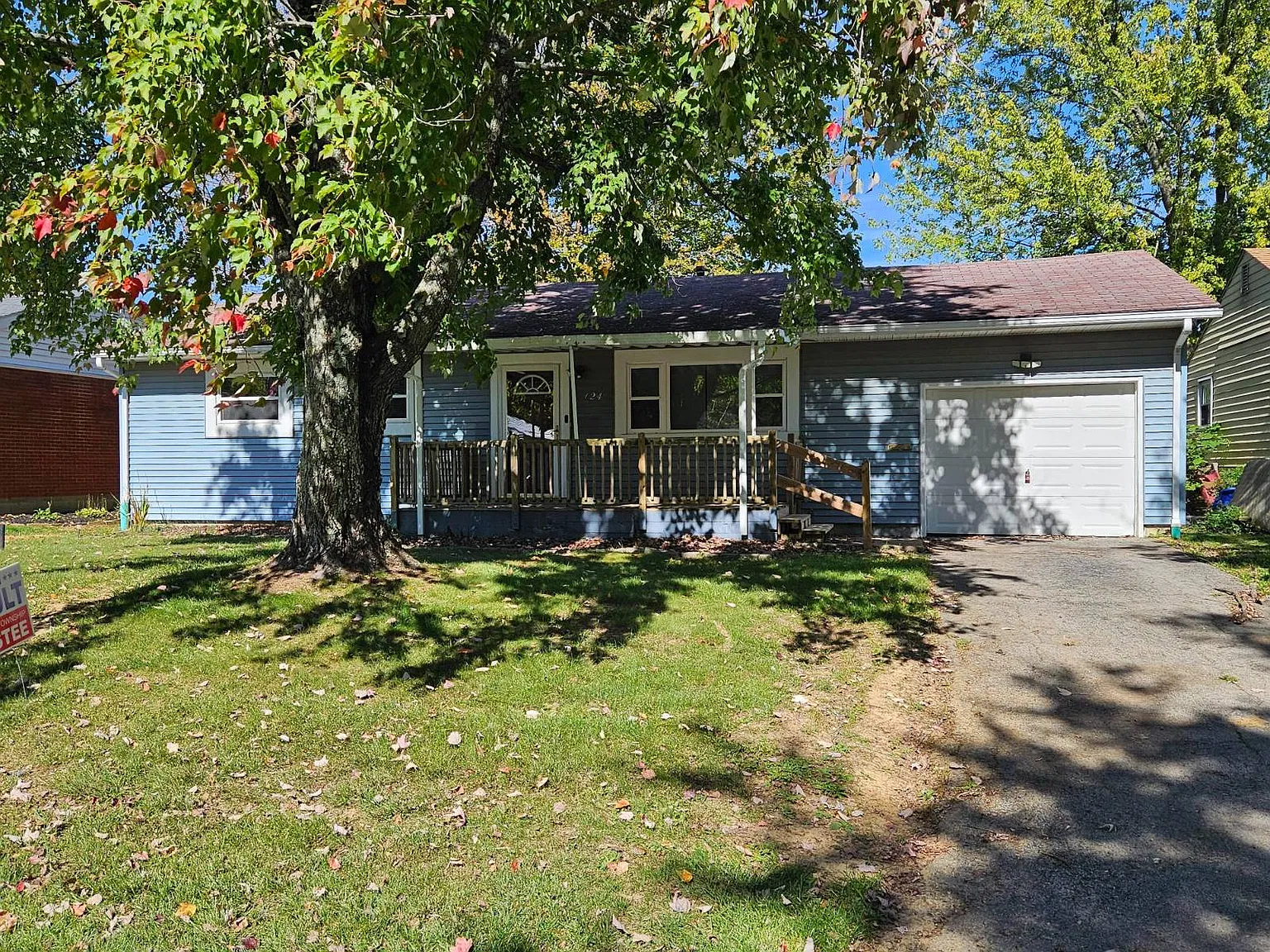 3 bed, 2.0 bath, $1,100 — Photo 1