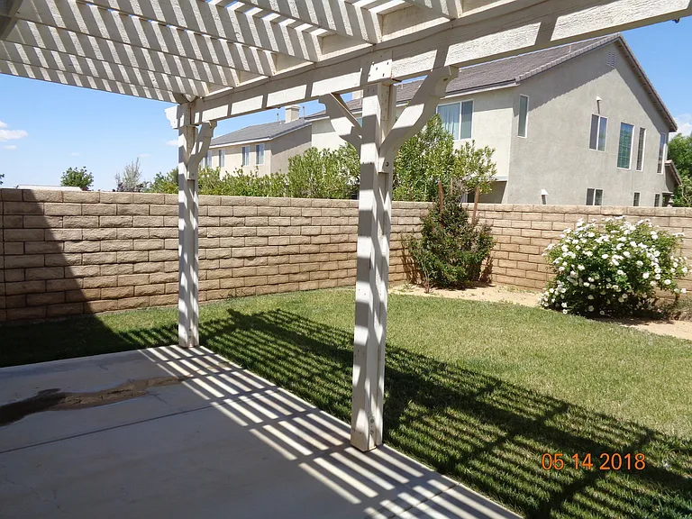 44948 Mariposa Dr — Photo 16