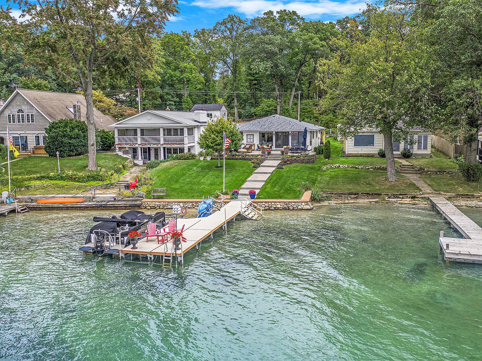 284 E Gull Lake Dr, Augusta, MI 49012 Zillow