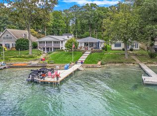 284 E Gull Lake Dr, Augusta, MI 49012