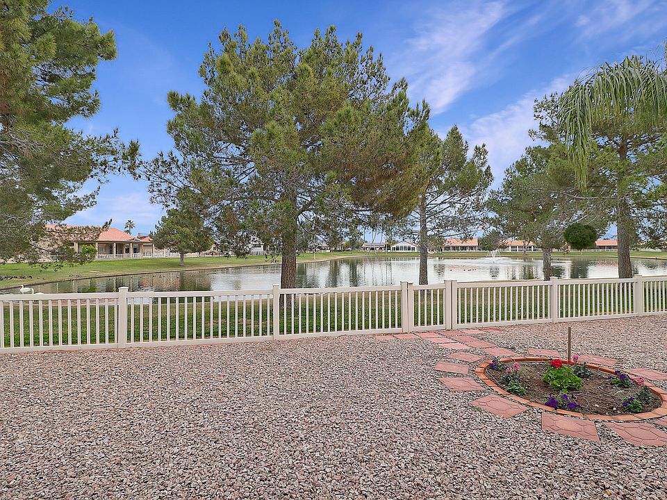 1st image of 26605 S Boxwood Dr