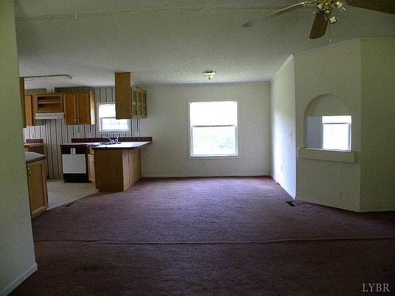 3rd image of 11 Tracie Dr