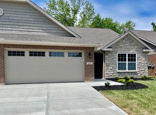 1021 Horseshoe Falls Dr, Lebanon, OH 45036