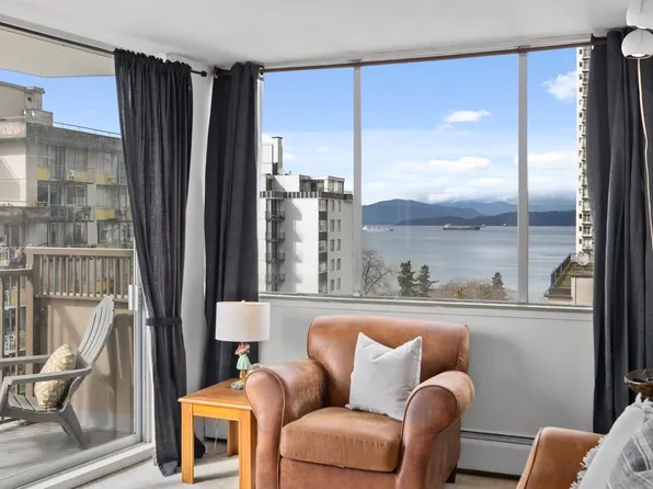 1251 Cardero St #1001, Vancouver, BC V6G 2H9