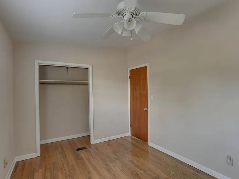 1704 Edmundshire Rd — Photo 9