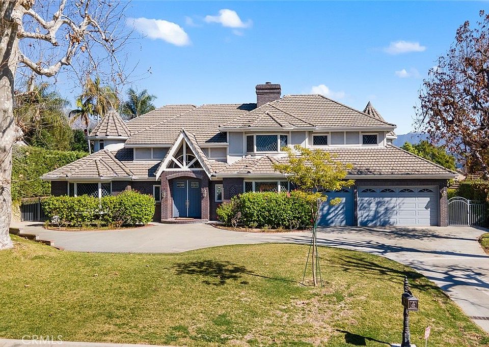 1st image of 1328 Oaklawn Rd