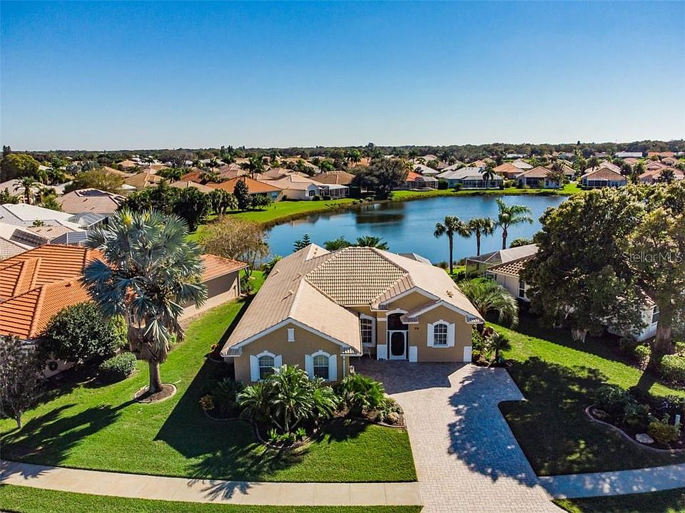 1st image of 719 Silk Oak Dr