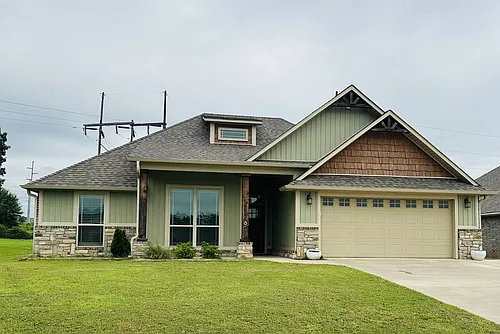1505 Northridge Dr E Photo 1
