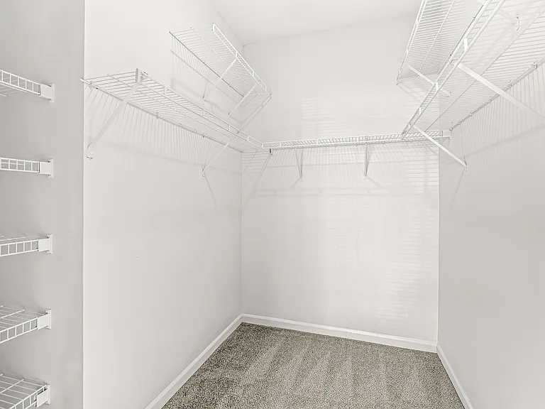 Buffalo Creek Apartments — Photo 46