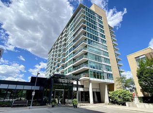 15 Singer Ct #PENTHOUSE 06, Toronto, ON M2K0B1