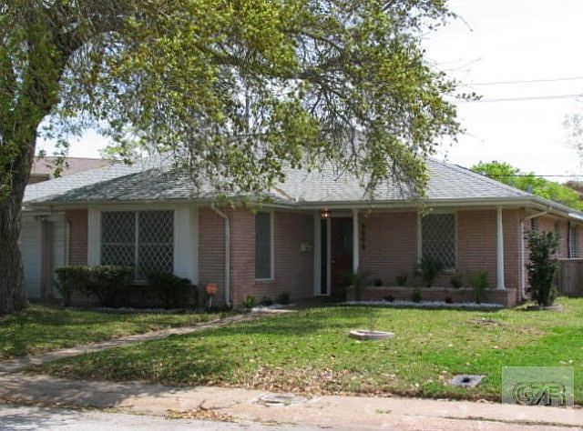 1st image of 6605 Golf Crest Dr