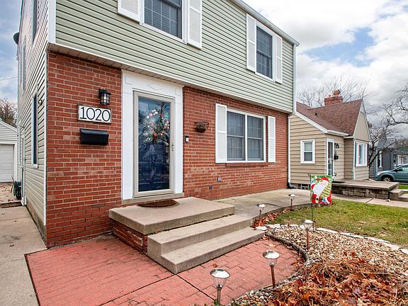 3rd image of 1020 E Tripp Ave