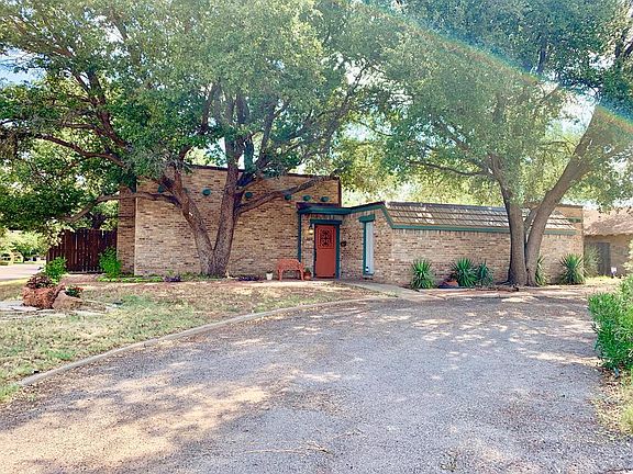 2nd image of 2612 Northrup Dr