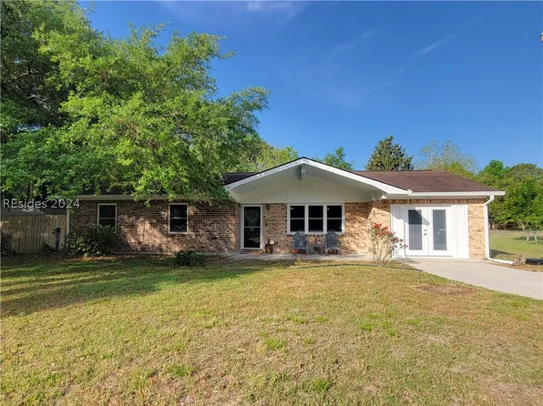 1 Buck Rd, Beaufort, SC 29907