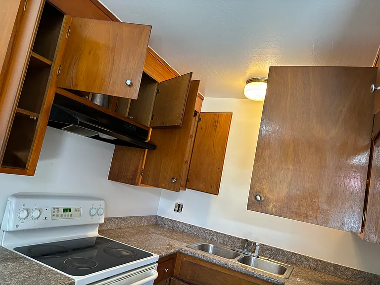 3760 Peacock Ct #6 — Photo 5