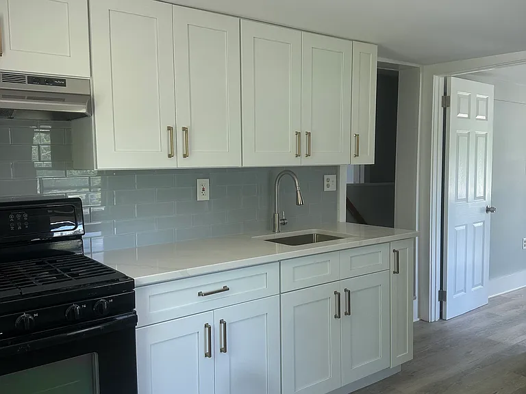 16 N Main St #2 — Photo 4