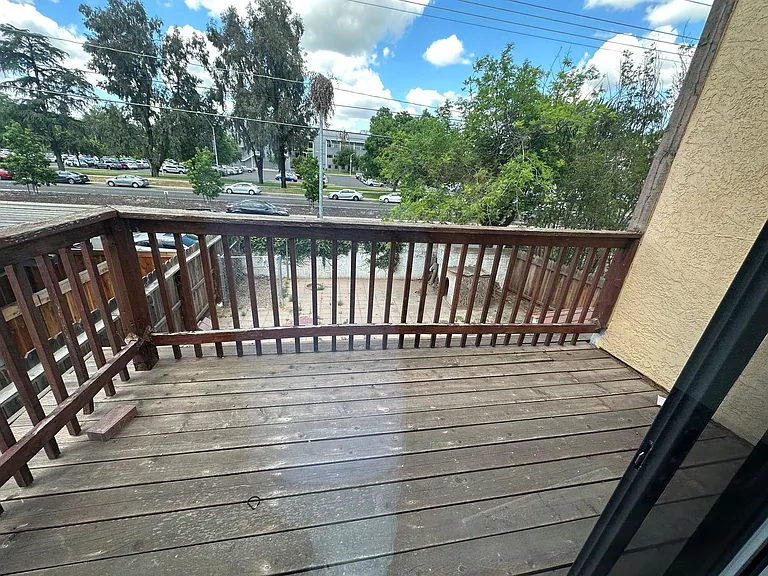 581 Ledwith Ct — Photo 20