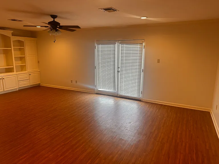 616 Blackman St — Photo 3