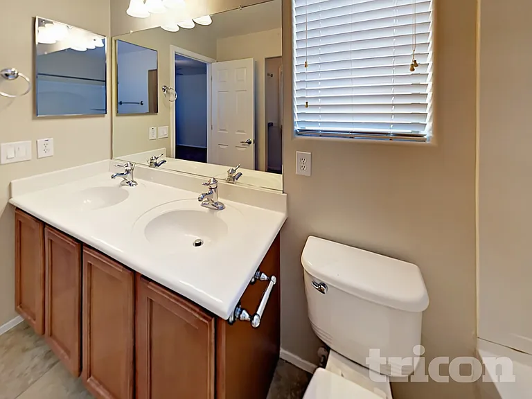 8126 W Georgetown Way — Photo 10