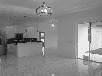 5th image of 11064 61st Street