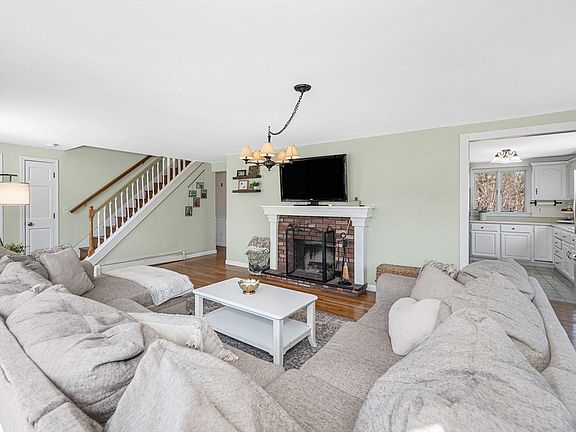 4th image of 5 Silver Ledge Rd