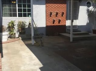 390 S Crest Rd, Orange, CA 92868