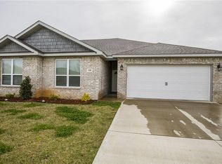 114 Alder St, Pea Ridge, AR 72751