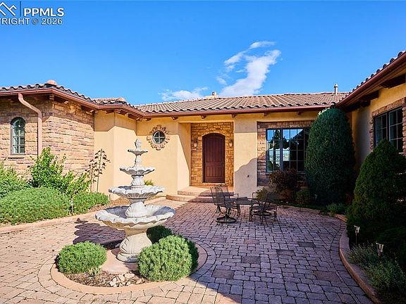 4th image of 785 Forest View Way