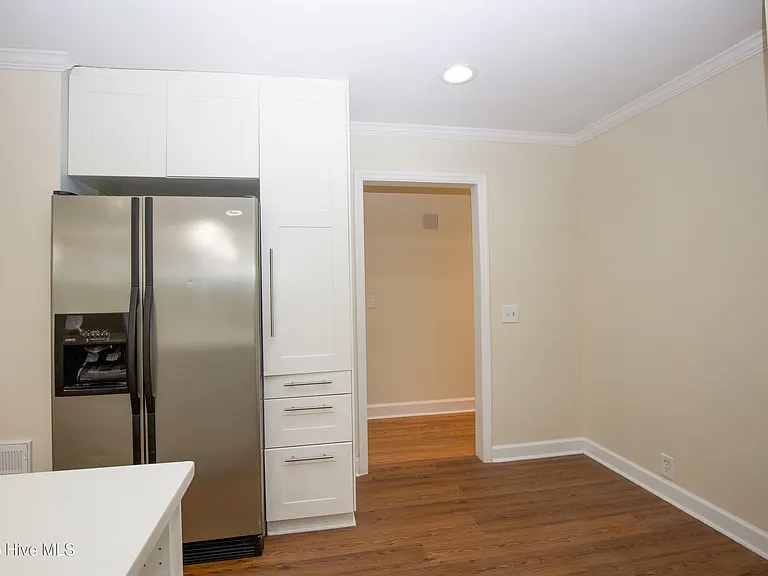 345 E New Hampshire Ave — Photo 26