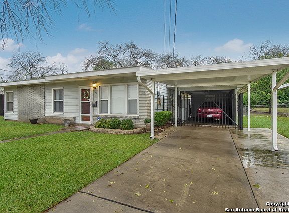 2nd image of 543 Westmoreland Dr